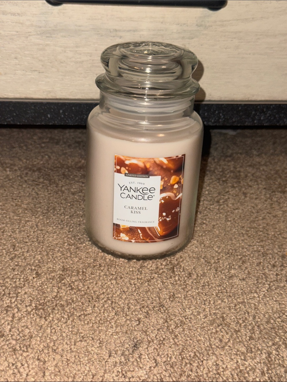 Yankee Candle Limited Edition Caramel Kiss Jar Candle - 22 oz.